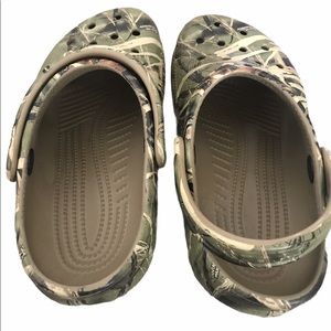 Boys crocs gently used